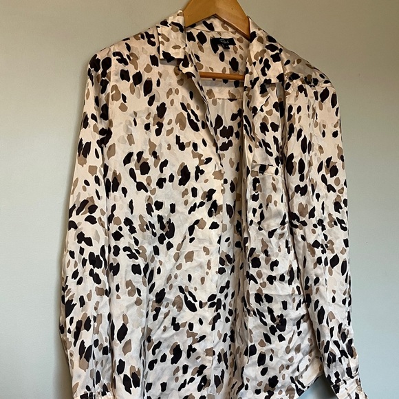 Rails 100% Silk Stylish Animal Print Women's Shirt - Picture 2 of 6